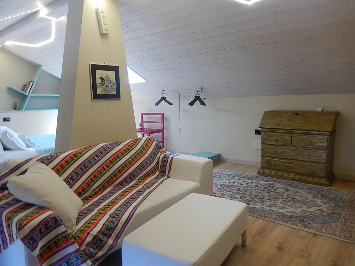 B&B Bionzo16 Calosso Luaran gambar