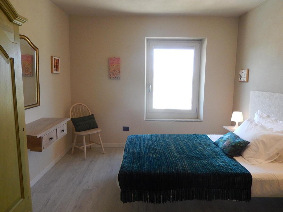 B&B Bionzo16 Calosso Luaran gambar